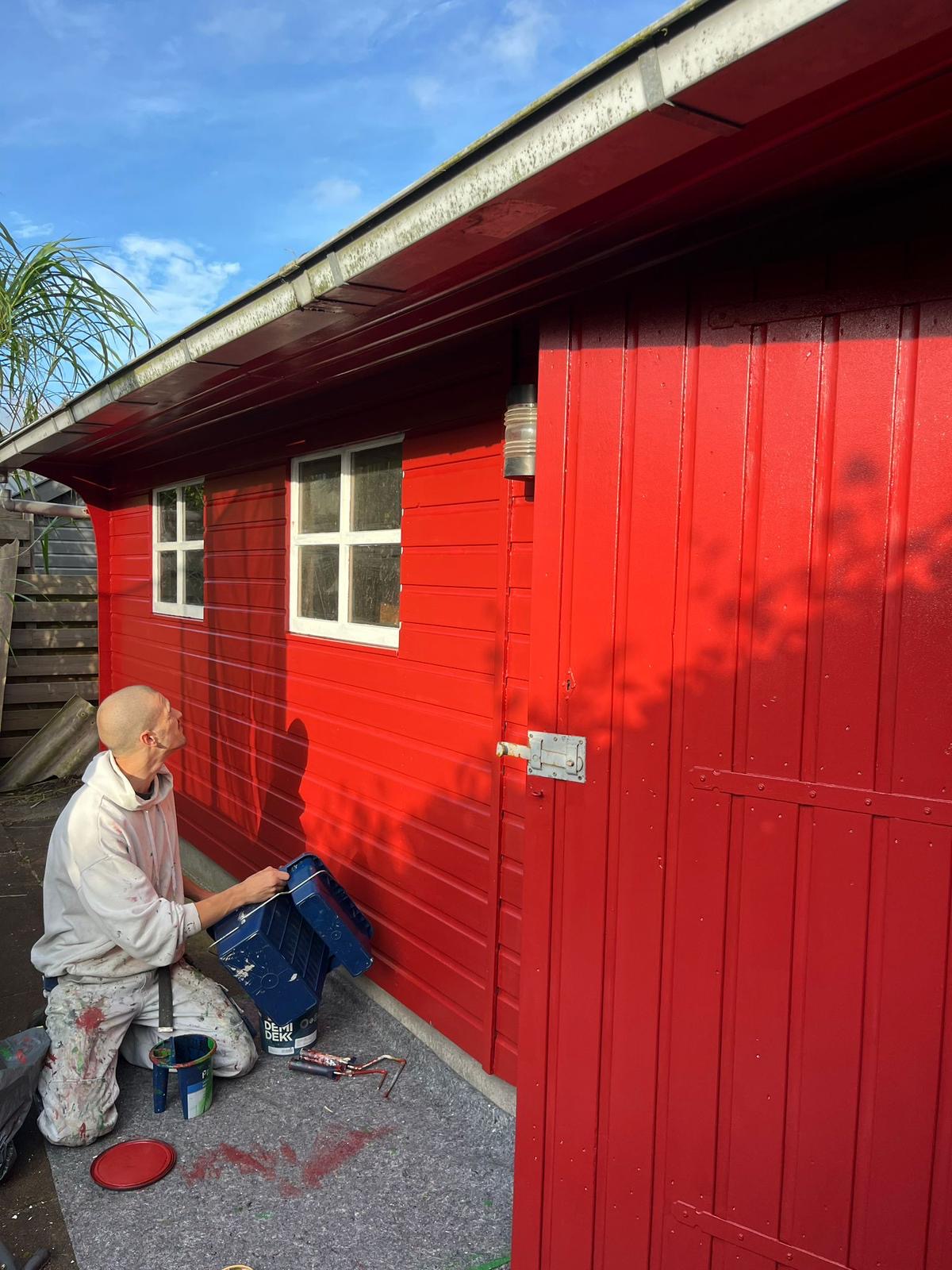 Stef at work - exterior painting Groningen - Stef werkt
